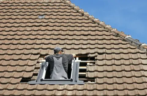 Pose de velux - Le Houlme
